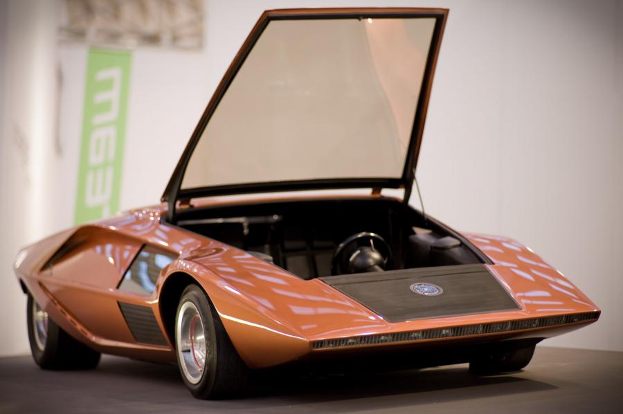  Lancia Stratos Zero Concept 1970 года  (фото 35 из 97)